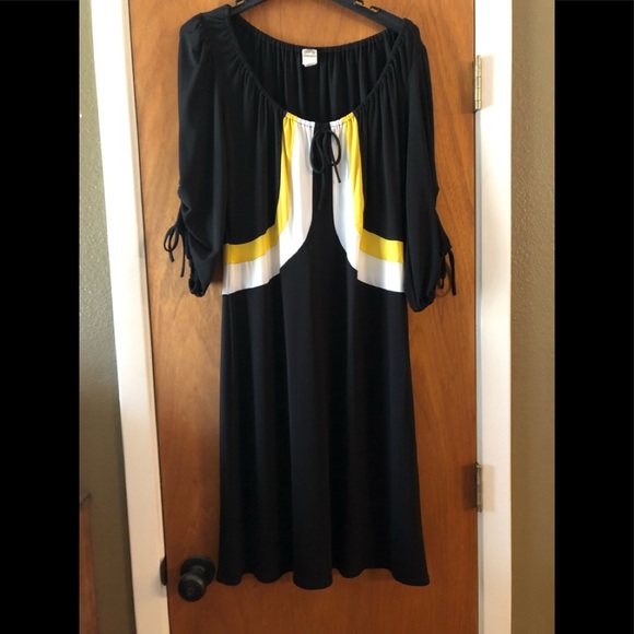 Over the kneecap dress - Picture 1 of 3